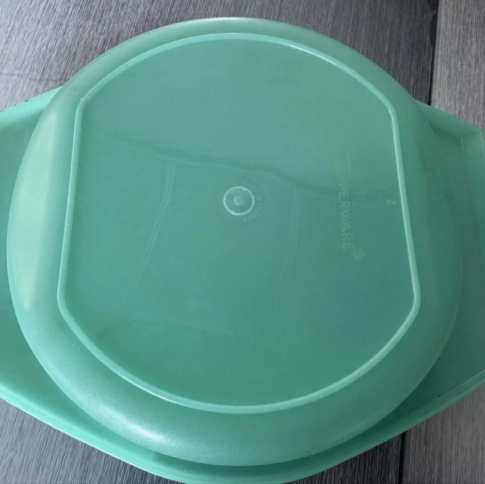Vintage 70s Rubbermaid Green Plastic Cheeses Grater And Slicer With Bowl.